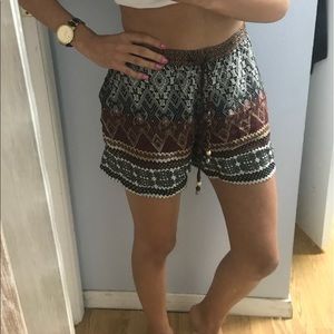 Print shorts (NWT)